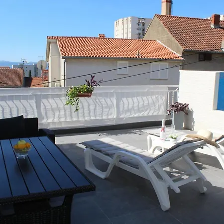 With Private Pool Apartment *