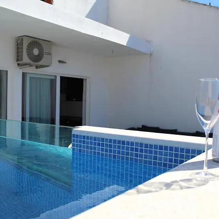 아파트 With Private Pool 스플리트