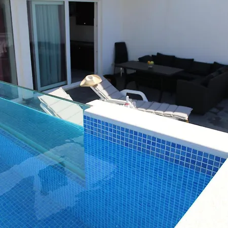 With Private Pool Apartment *