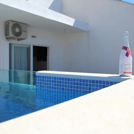 With Private Pool Apartment *