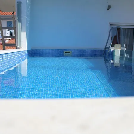 With Private Pool * 스플리트