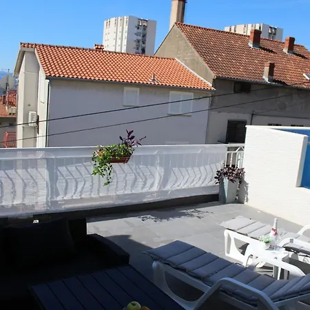 Apartment With Private Pool